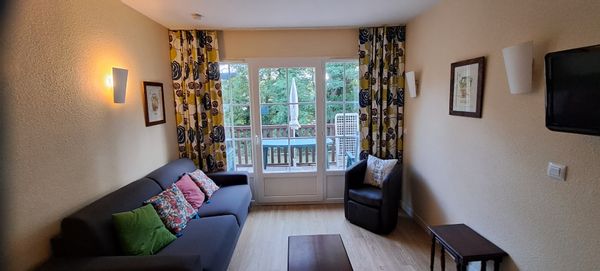 Duplex 4/6 personnes en bord de Dordogne avec piscine