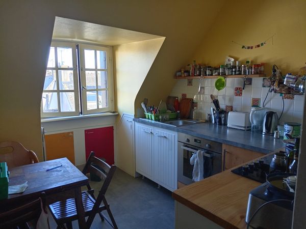 T2 cosy sous les toits vue mer.