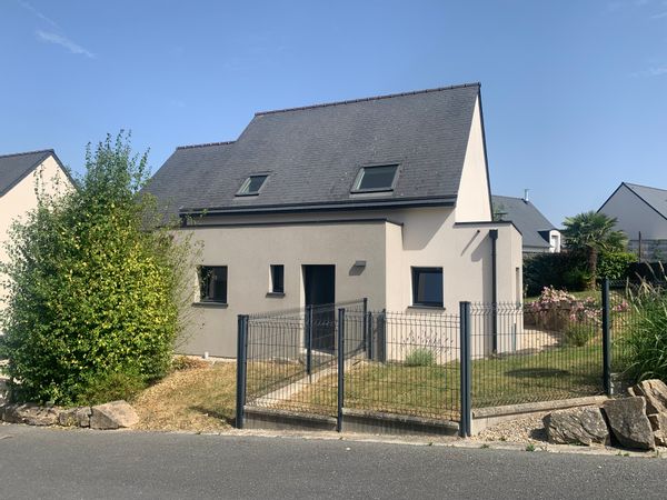 Maison aux portes de la ville médiévale de Dinan