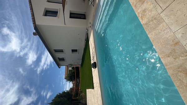 Villa moderne proche mer et étang