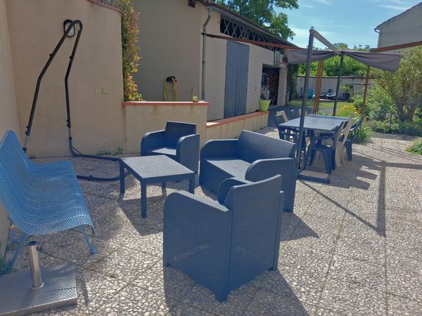 Ancienne école de hameau en pierre