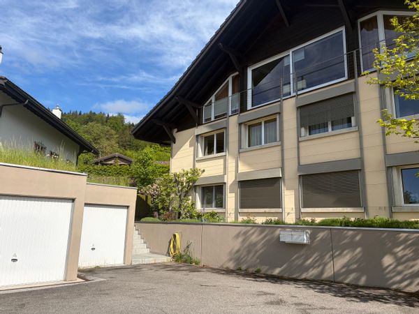 Maison  « Les Tattes » Entrée au 1er étage car locataire au Rez de chaussée