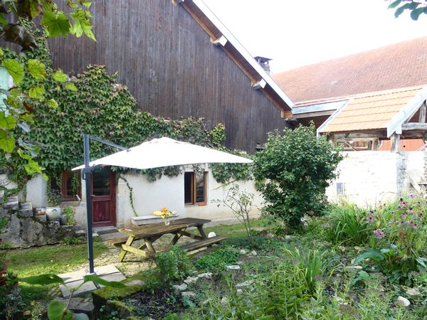 Vieille maison pleine de charme, véritable havre de paix!