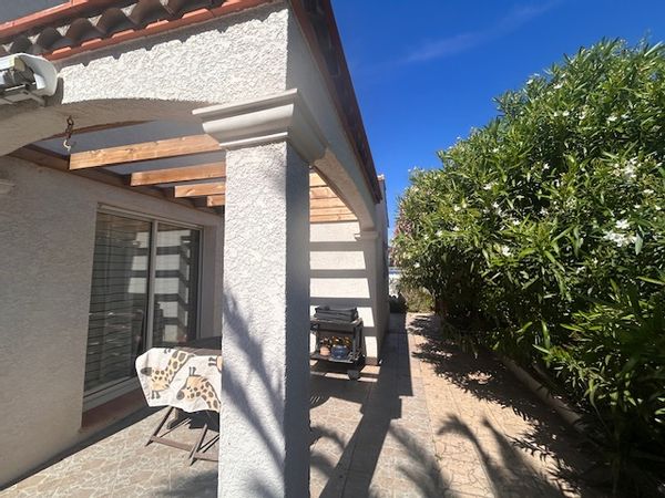 Maison avec spa, véranda et petit jardin à Sète — entre étang et Méditerranée