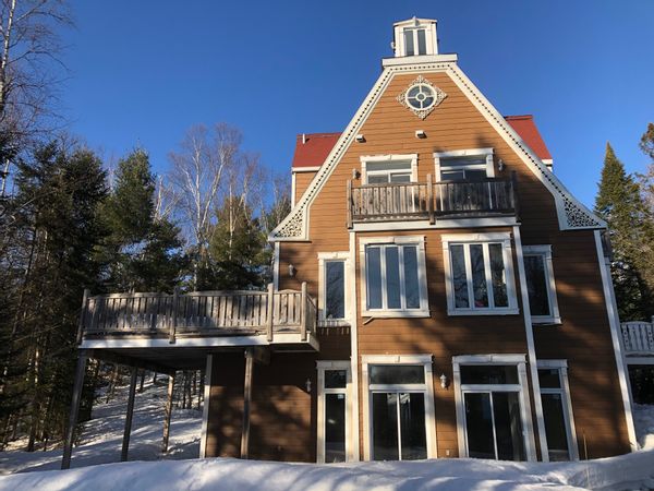 Le Manoir aux Lucioles Entre forêt, lacs et rivières…