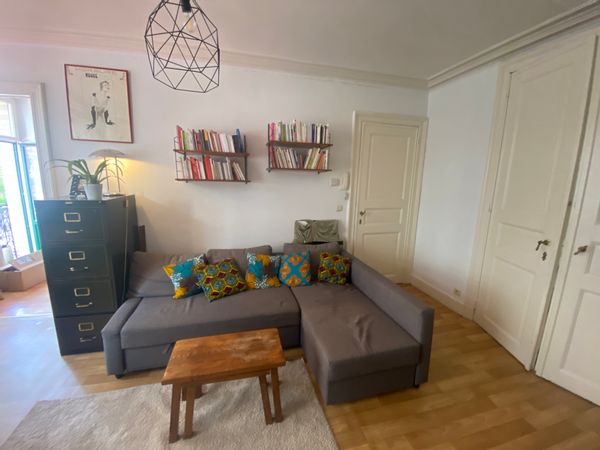 Appartement 1 chambre lumineux dans un quartier animé et plein de charme.