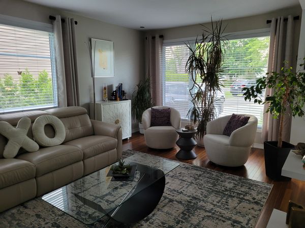 Maison chaleureuse idéale pour les familles ou les séjours confortables.