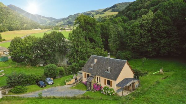 Au pied de la source