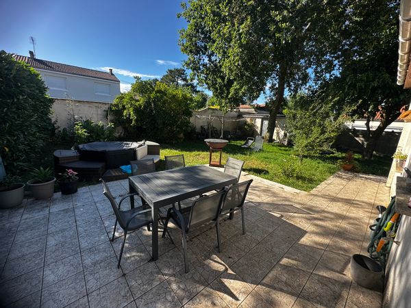 Maison avec jardin et jacuzzi aux portes du Médoc, entre Bordeaux, océan et Bassin d’Arcachon