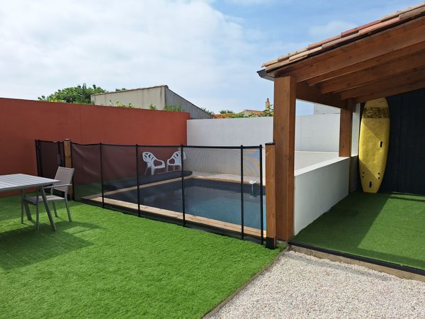 Maison familiale à 1 km de la mer avec piscine privée