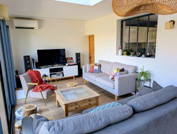 Agréable maison familiale 3 chambres Pessac, proximité de Bordeaux, transport en commun à proximité