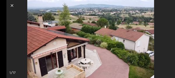 La maison de HUBERT Maison calme, très belle vue campagne et Alpes.