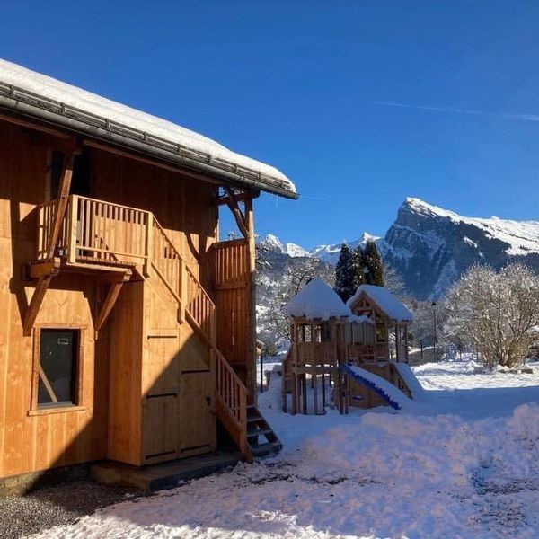 Appartement 6 pers dans une dépendance de notre maison principale!  Ok ski hors vacances scolaires