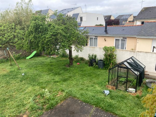 Maison familiale avec jardin de charme à Angers même