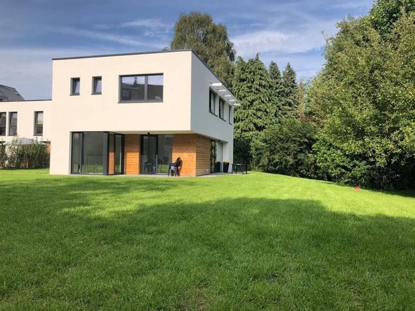 Chambre privée au sein d'une maison agréable avec jardin, à Bruxelles
