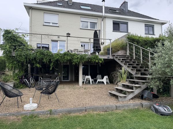 La maison de Charlotte, Julien, Lou Suzy et Jeanne