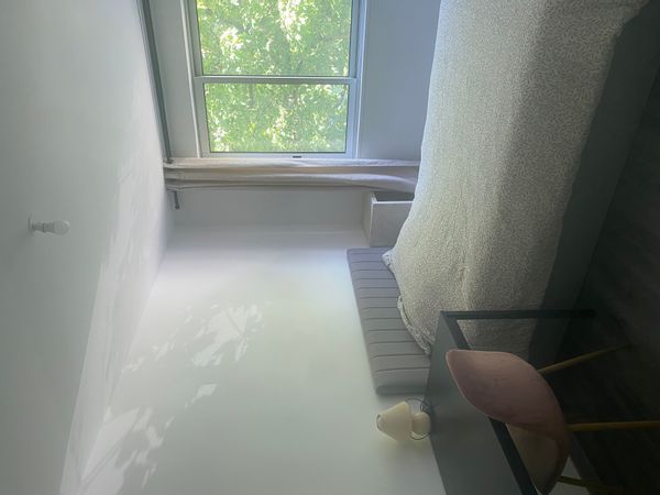 Chambre privée lumineuse à mi chemin entre Paris et Orly