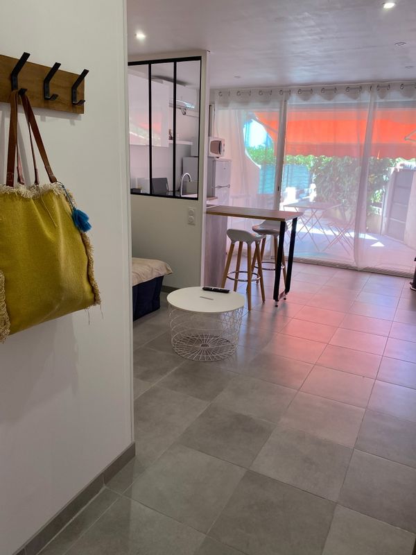 La maison de Nassima Studio cabine en front de mer au cœur du secteur de Port Camargue