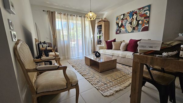 La maison de Olfa a une minute a pied de Monaco