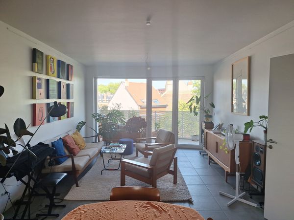 un vrai cocon spacieux avec une terrasse où il fait bon prendre le café ☕️