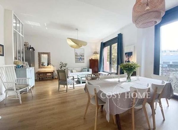 Appartement au pied des transports pour Paris et Versailles !