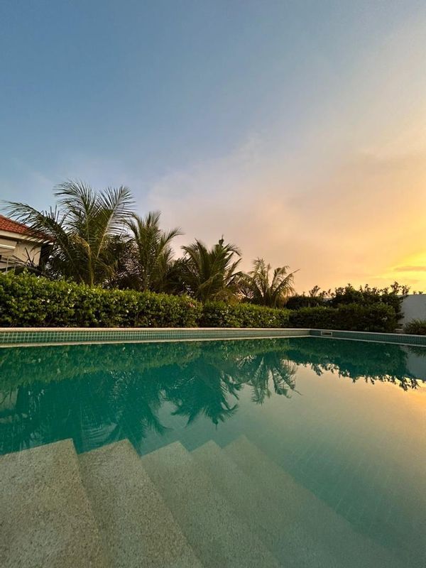 Villa familiale au fil du fleuve, entre mangroves, baobabs et nuits étoilées du Sine-Saloum.