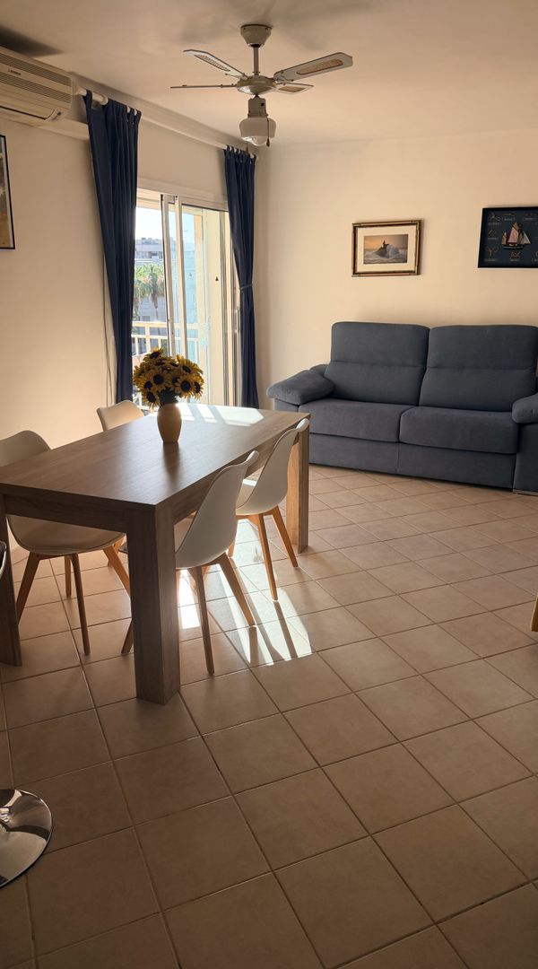Studio avec piscine et terrasse à Salou, près de PortAventura