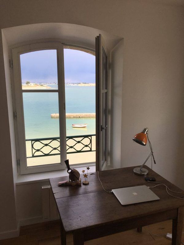 Duplex  de charme avec grande terrasse devant la mer