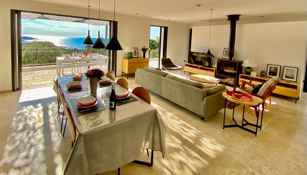 Villa contemporaine en corse 3 ch. terrasse vue mer exceptionnelle (face au coucher de soleil) Clim