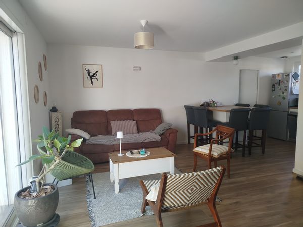 La maison de Stéphanie Maison familiale composée de 3 chambres dans un quartier calme