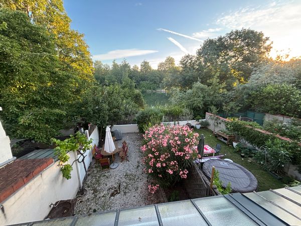 Maison 100m2, avec jardin, vue Marne, refaite à neuf, très proche du métro parisien