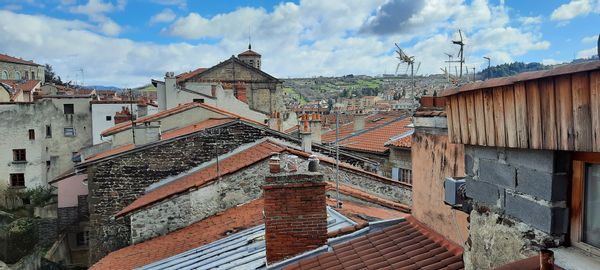 Nid douillet sous les toits