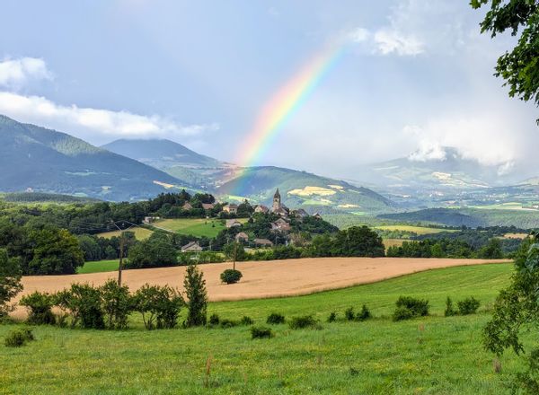 Maison de village, 3 chambres dans le Trièves, située au sud de l'Isère à l'orée du parc du Vercors