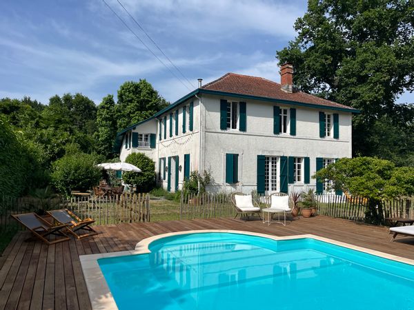 Les chambres privées de Géraldine & Vincent pour 2 (ou 4), avec piscine, 15mn des plages