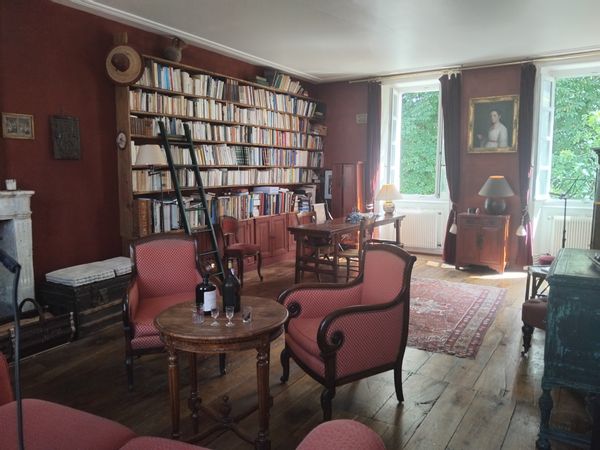 Maison de charme, 4 chambres, vieille -ville d'Angoulême