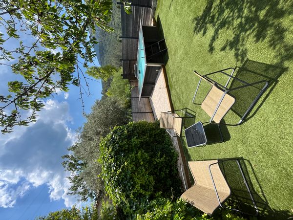 Belle maison bien équipée avec jardin et vue sur les collines Provençales