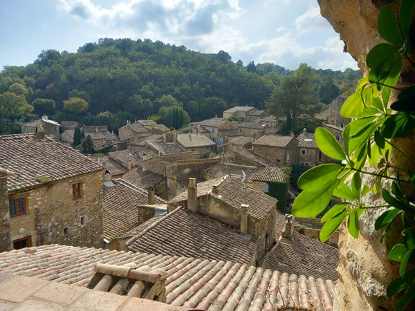 Charmante maison dans le cœur d'un village médiéval, dans le sud de l'Ardèche.