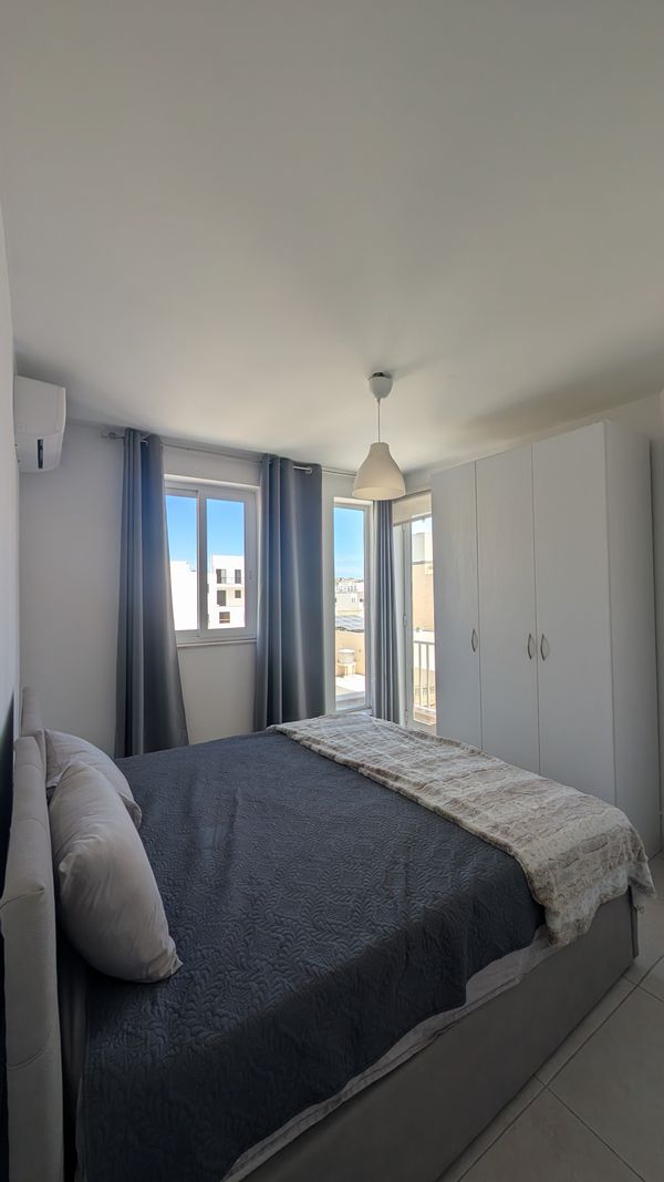 2 bed 2 bathroom with balcony