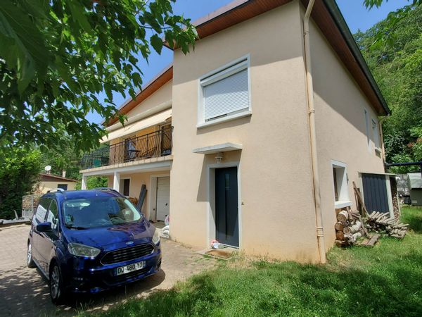 La maison sous les vergers