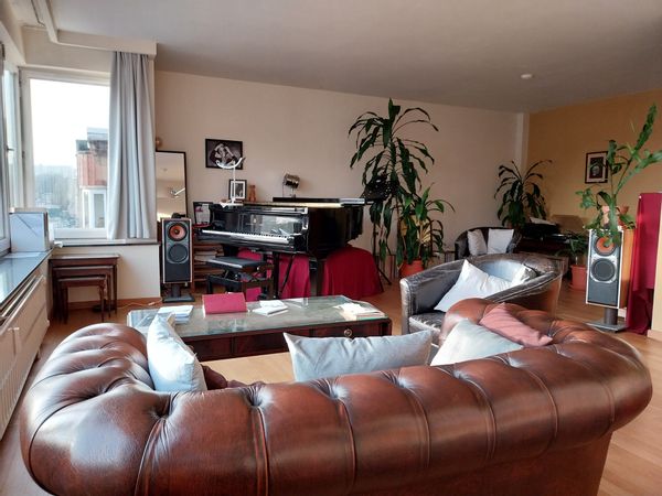 Lumineux et confortable appartement situé dans le quartier des fleurs à Bruxelles.