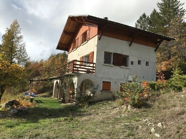 Grand chalet en pleine nature (Non disponible juillet - août et Noel) Minimum 7 nuits