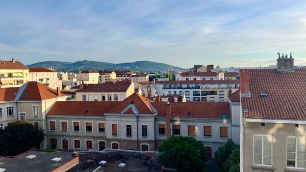 Appartement avec vue sur les Monts du Lyonnais
