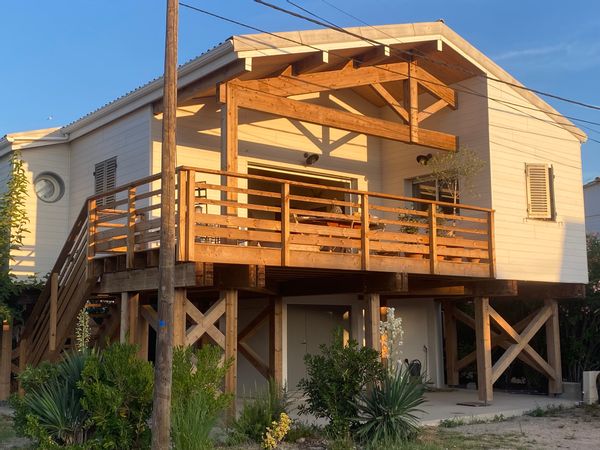 Chalet sur pilotis