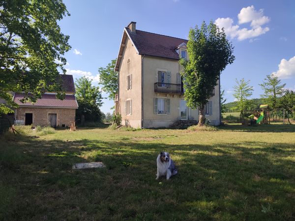 Grande maison familiale en pleine nature