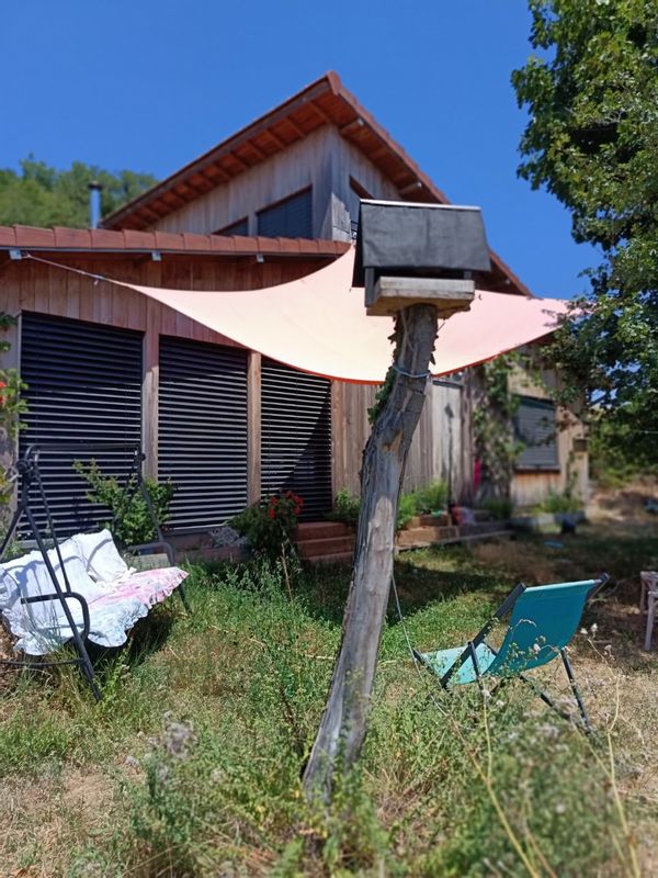 Maison en bois et paille avec vue imprenable