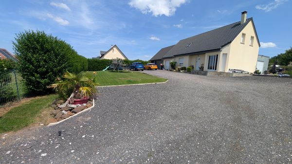 Grande maison située au calme, dans le coeur du Pays de Bray