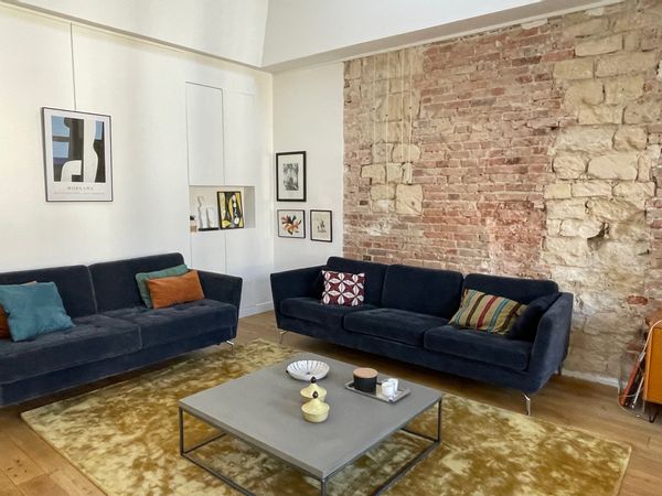 Parc Monceau : appartement lumineux sous les toits