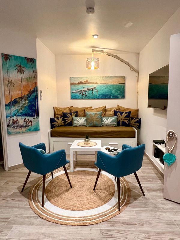 Appartement 2 chambres entièrement climatisé et équipé au coeur de la ville de Uturoa sur Raiatea.
