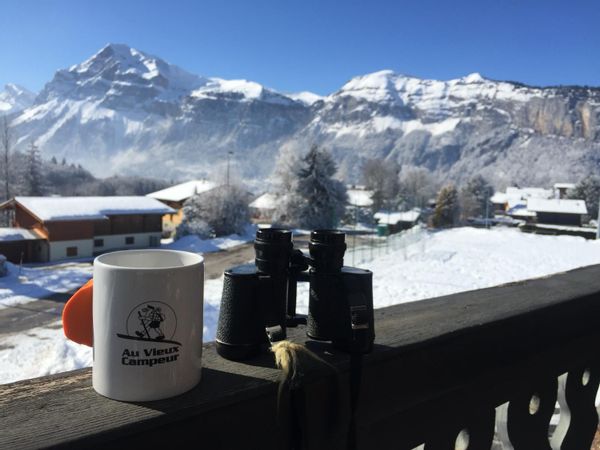 60m² calme & central • Vue imprenable • Balcon sud