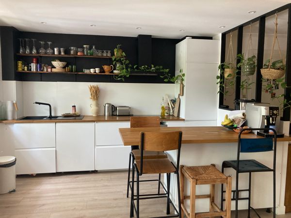 La maison de Sian est un appartement lumineux au cœur du quartier de Ste Anne dans le 8e à Marseille